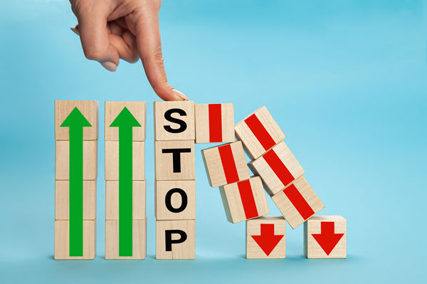 智能決策：利用數(shù)據(jù)驅(qū)動策略，提升企業(yè)管理效能