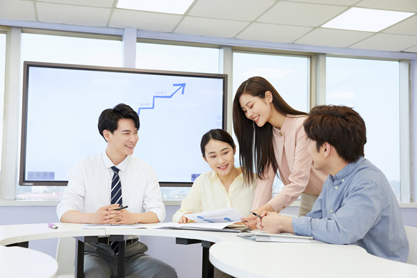 目標(biāo)引領(lǐng)：制定明確目標(biāo)，提升企業(yè)執(zhí)行力