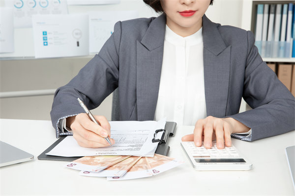 薪酬透明度：公開薪資信息對企業(yè)和員工有何利弊？