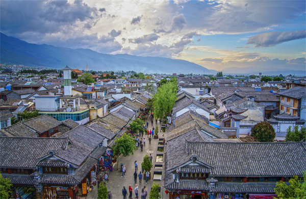國(guó)慶多元場(chǎng)景拓展消費(fèi)體驗(yàn)，對(duì)景區(qū)旅游業(yè)有何啟示？