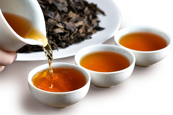 在多元化市場(chǎng)環(huán)境下，品牌如何保持一致性并突出特色？