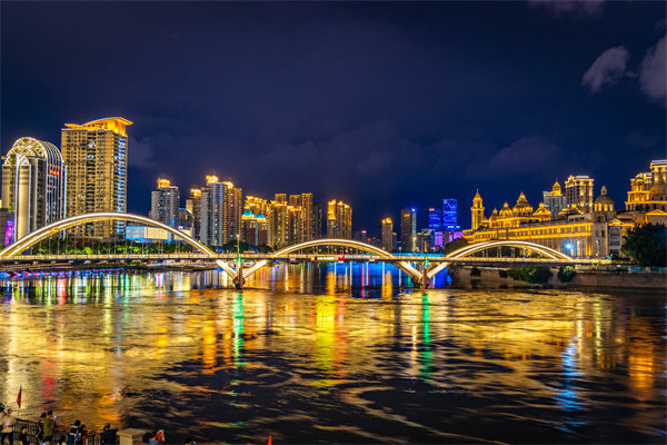 企業(yè)如何借助福州咨詢公司提升員工績(jī)效與團(tuán)隊(duì)效能？