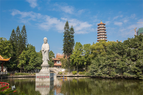 企業(yè)如何借助福州咨詢公司制定并落實(shí)年度經(jīng)營(yíng)策略？