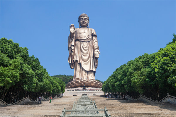 無(wú)錫戰(zhàn)略咨詢(xún)公司如何幫企業(yè)突破增長(zhǎng)瓶頸，實(shí)現(xiàn)逆勢(shì)突圍？