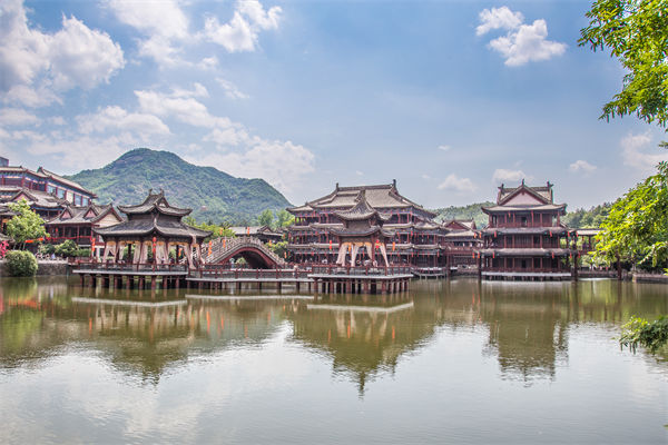 制造業(yè)管理分析：短劇基地狂飆，誰是下一個(gè)橫店？