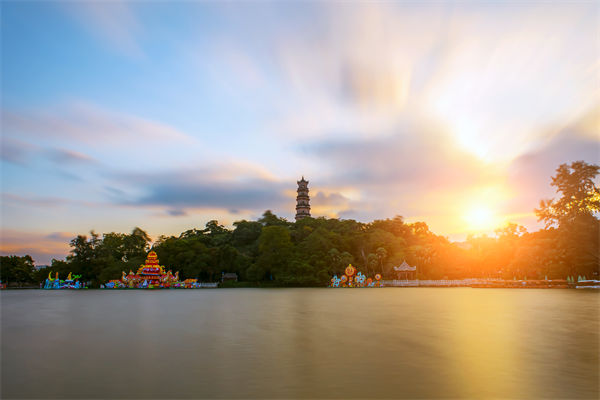 企業(yè)擴(kuò)張遇管理瓶頸增長(zhǎng)停滯，惠州管理咨詢能劈開困局嗎？